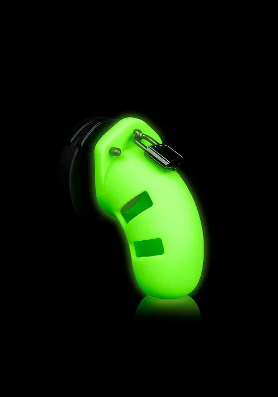 OUCH! GLOW IN THE DARK MANCAGE 3.5″