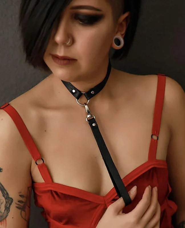 Talisman Leather Dainty Collar